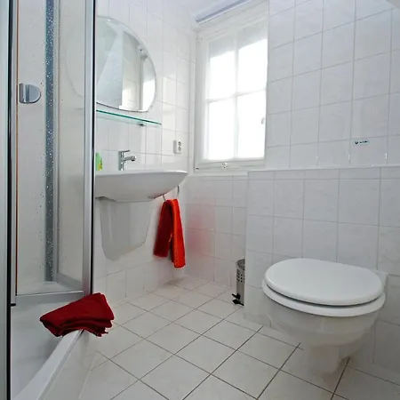 Apartment Bisch *